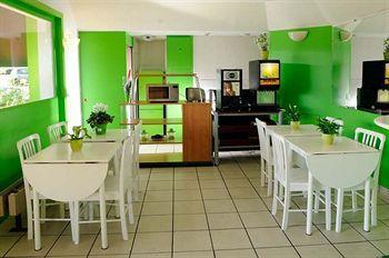 Lemon Hotel Dreux Chartres מראה חיצוני תמונה